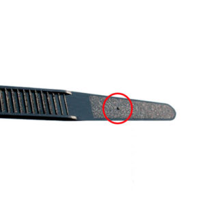 Dettaglio dentino preaggancio fascetta per cablaggio stringicavo Cobra